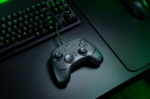 Razer'dan Hızlı ve Hafif Espor Kontrol Cihazı: Wolverine V3 Pro 8K PC